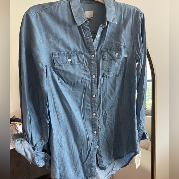 NWT. XS. Womens button up lyocell blue tunic. Long sleeve. - Picture 2 of 9